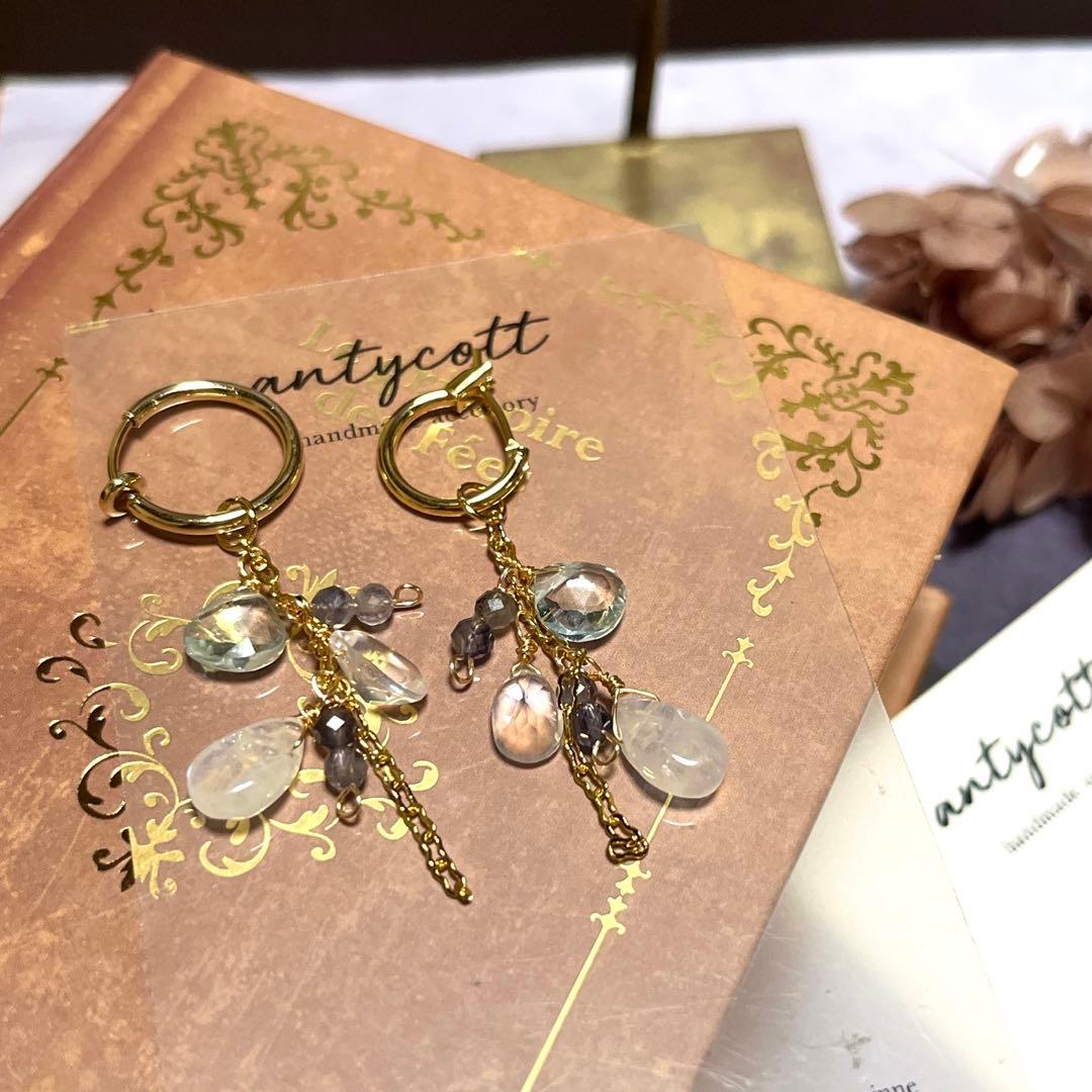 【winter 】トパーズムーンストーン他　チャームピアスイヤリング