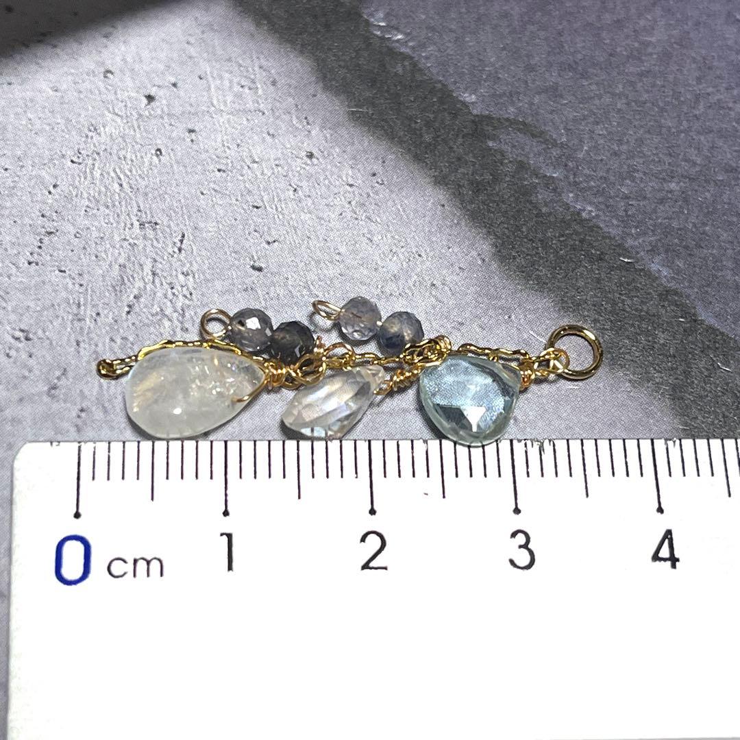 【winter 】トパーズムーンストーン他　チャームピアスイヤリング