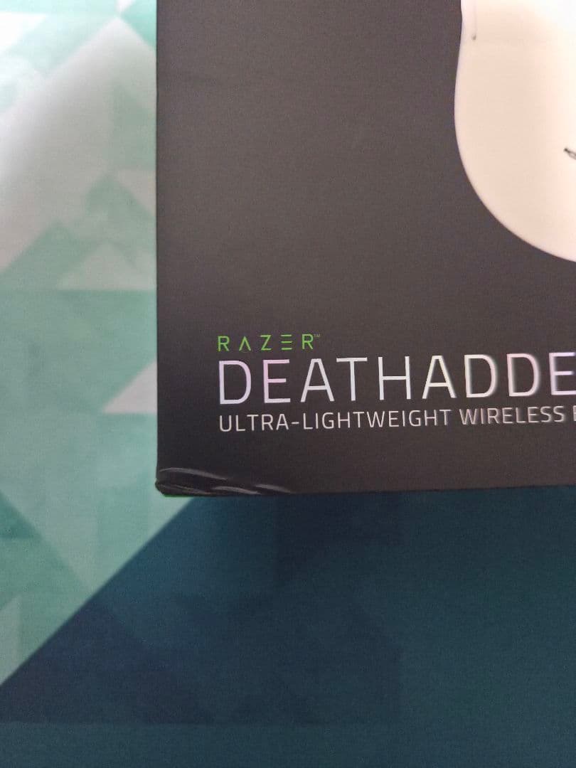 Razer DeathAdder V4 Pro　ゲーミングマウス