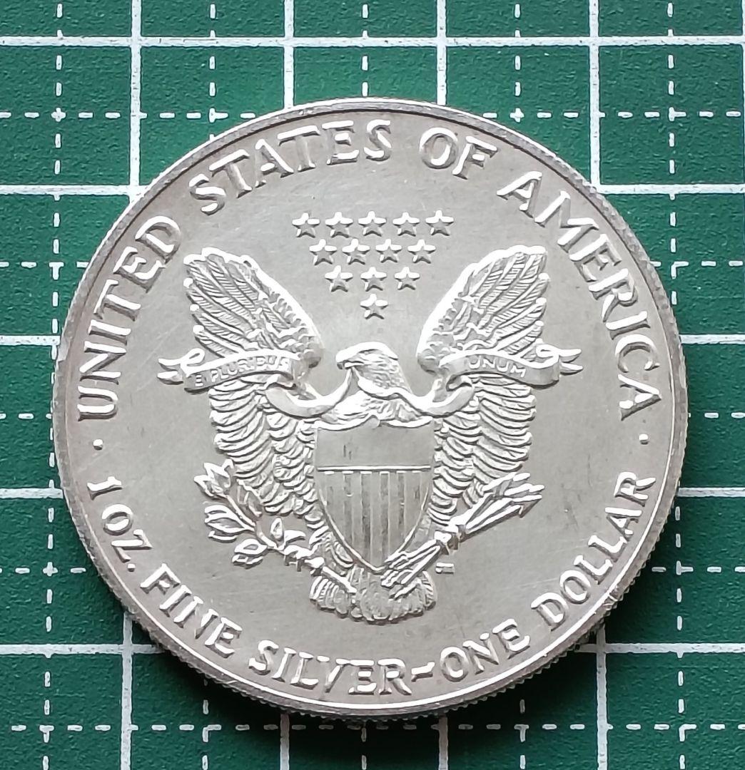 【米国銀貨】イーグル・ウオーキングリバティ 1オンス銀貨（クリアケース付き）