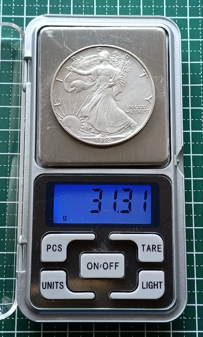 【米国銀貨】イーグル・ウオーキングリバティ 1オンス銀貨（クリアケース付き）