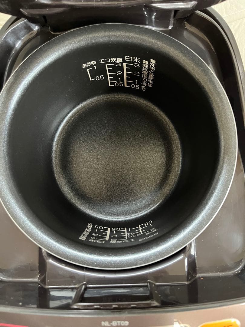 美品　Zojirushi 象印　 NL-BT05 炊飯器　予約