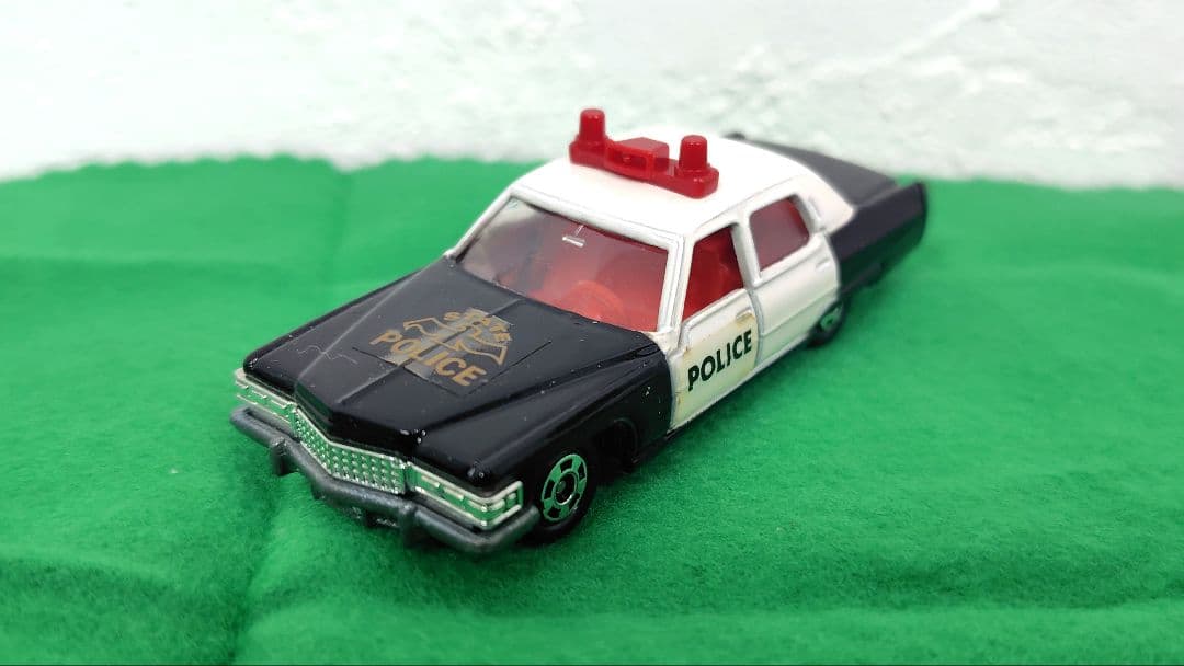 トミカ 外国車シリーズ F51 キャデラック ポリスカー（日本製・青箱付）