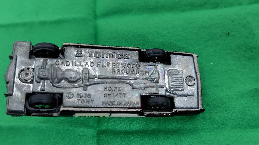 トミカ 外国車シリーズ F51 キャデラック ポリスカー（日本製・青箱付）