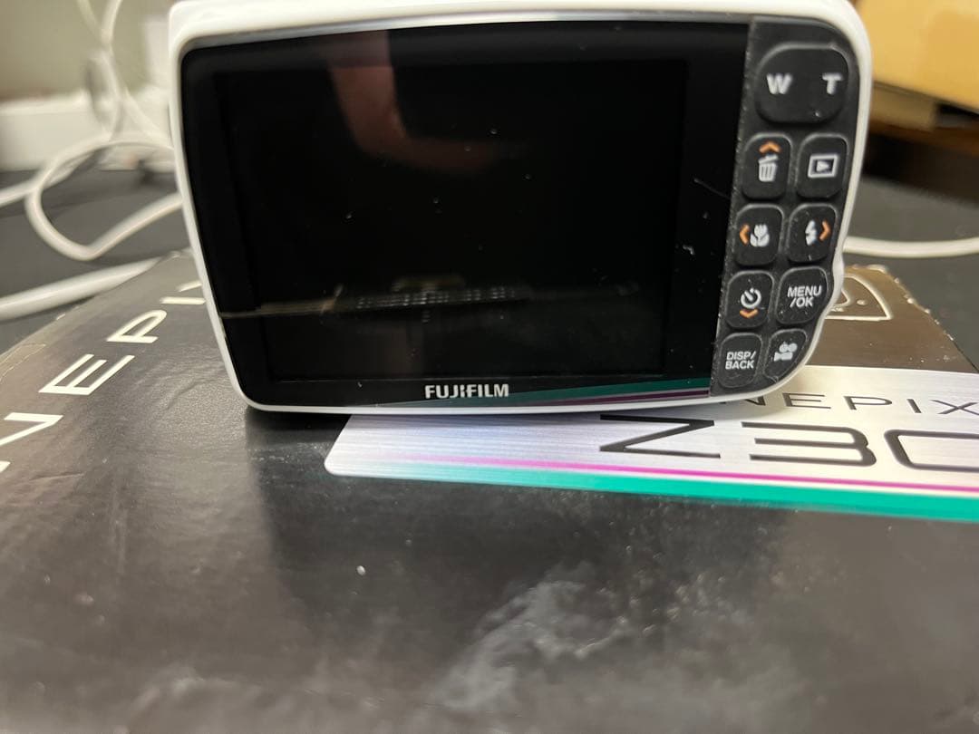 【美品】FUJIFILM FinePix Z30