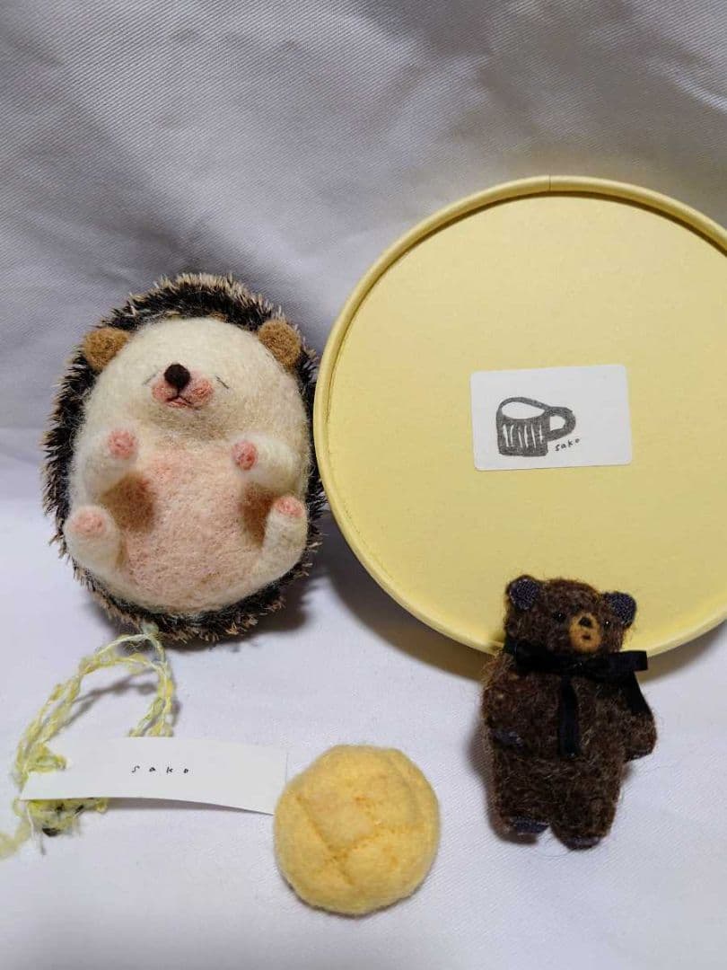 新品 ☆sako様☆ ハリネズミさん 羊毛フェルト ぬいぐるみteddybear