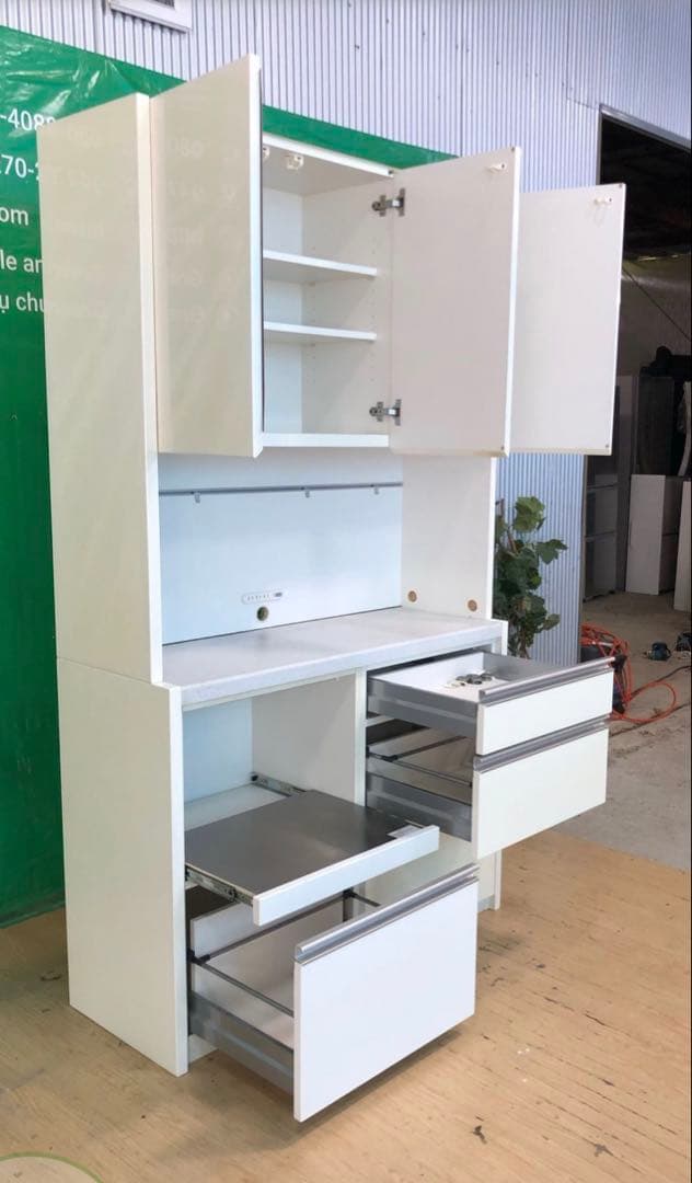 食器棚・キッチンカウンター Kitchen cabinets