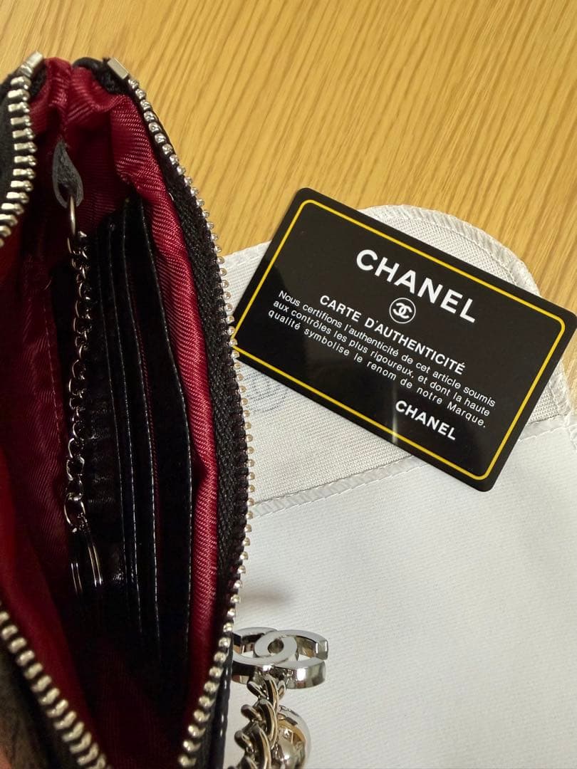 CHANEL ノベルティ キルティングポーチ