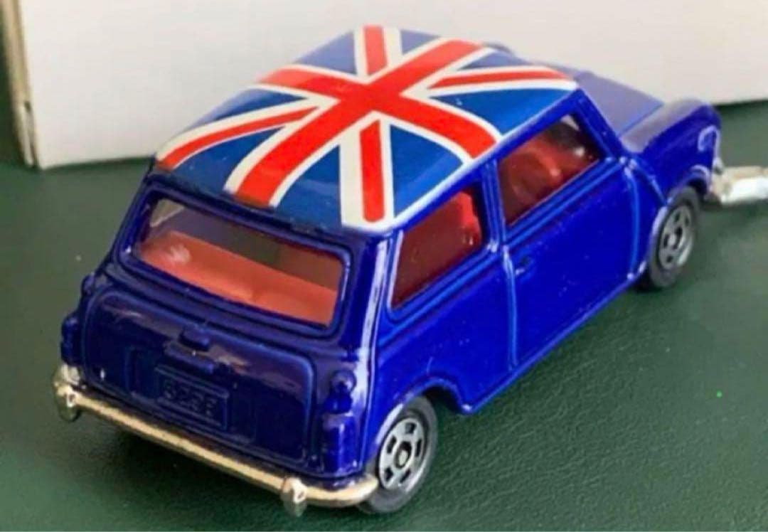 トミカ ミニクーパー 濃青 ユニオンジャック キーホルダータイプ