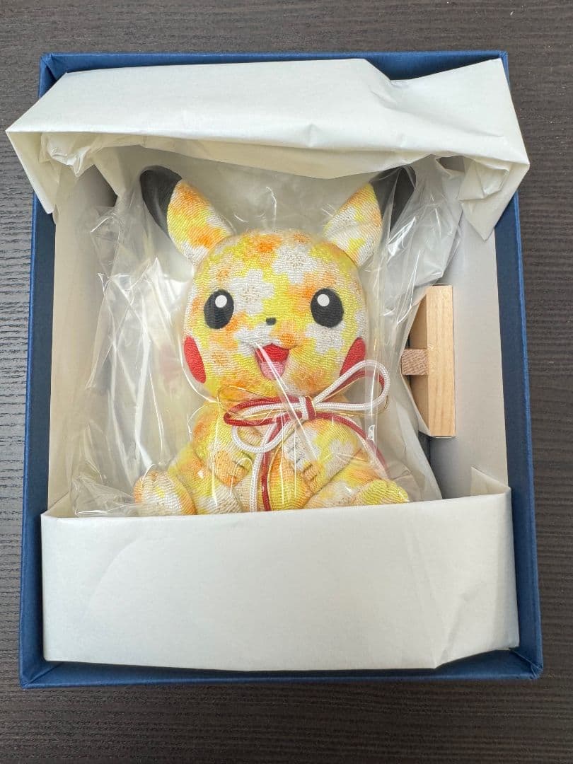 真多呂人形　ピカチュウ