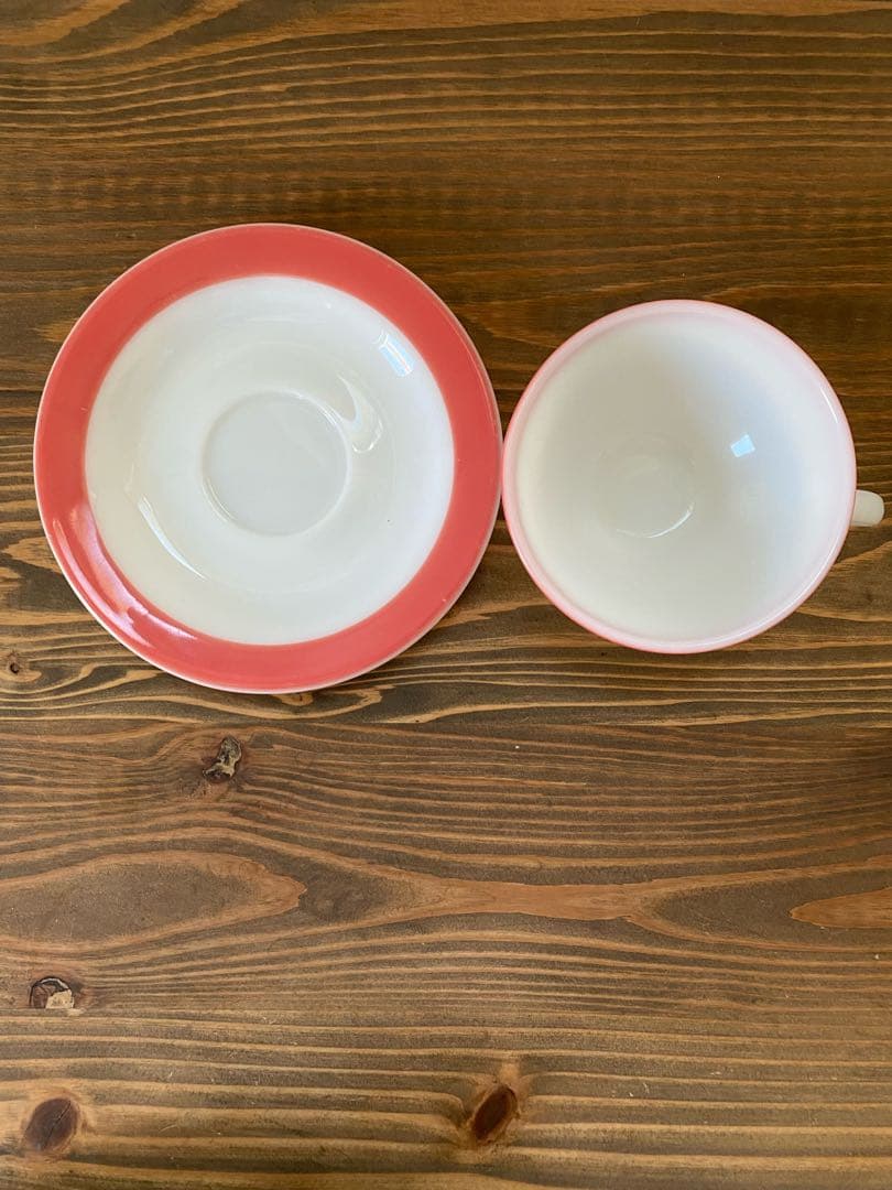 貴重　オールドパイレックス・フラミンゴピンクシリーズ中皿3、カップ&ソーサー2