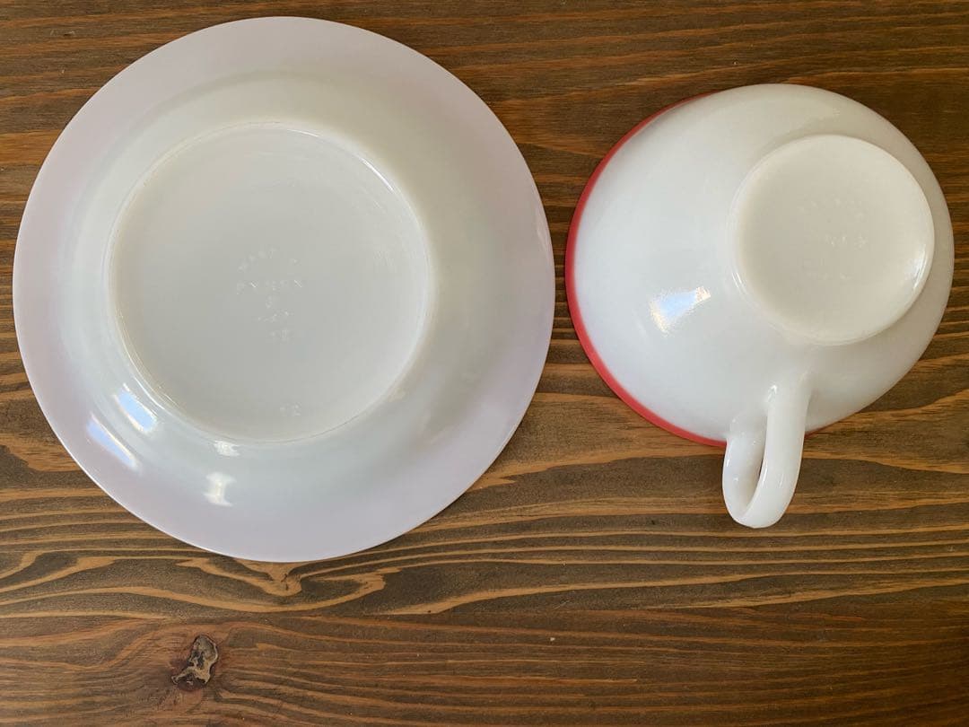 貴重　オールドパイレックス・フラミンゴピンクシリーズ中皿3、カップ&ソーサー2