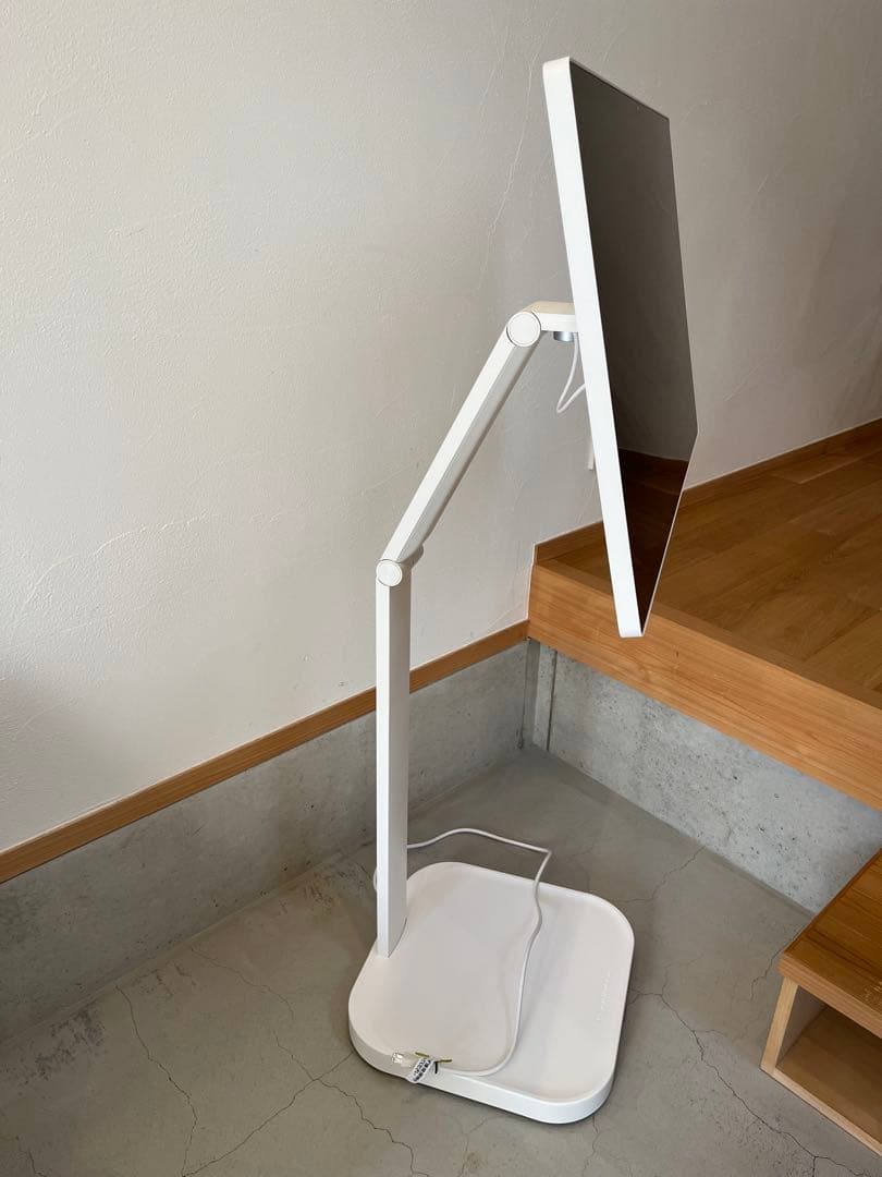 LG スマートモニター LG Smart Monitor Swing 31.5