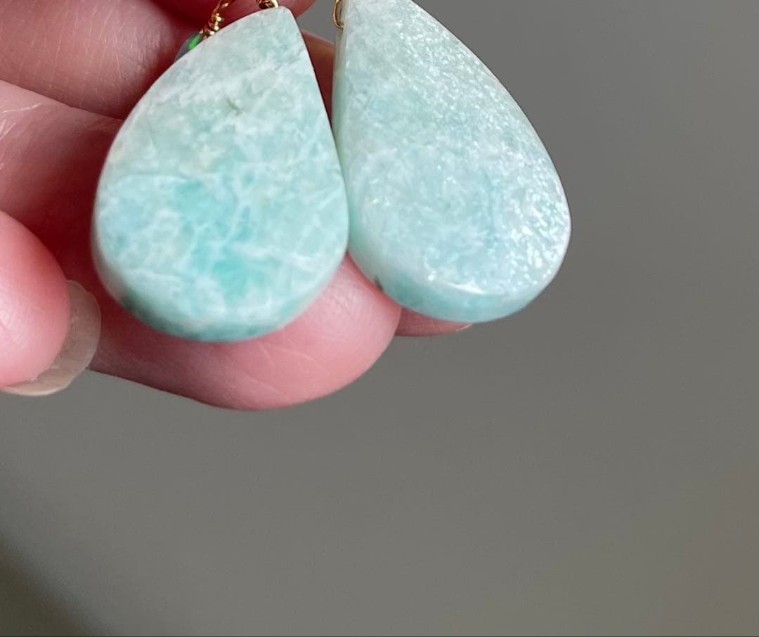 ラスト キラキラアマゾナイト雫型ピアスチャーム