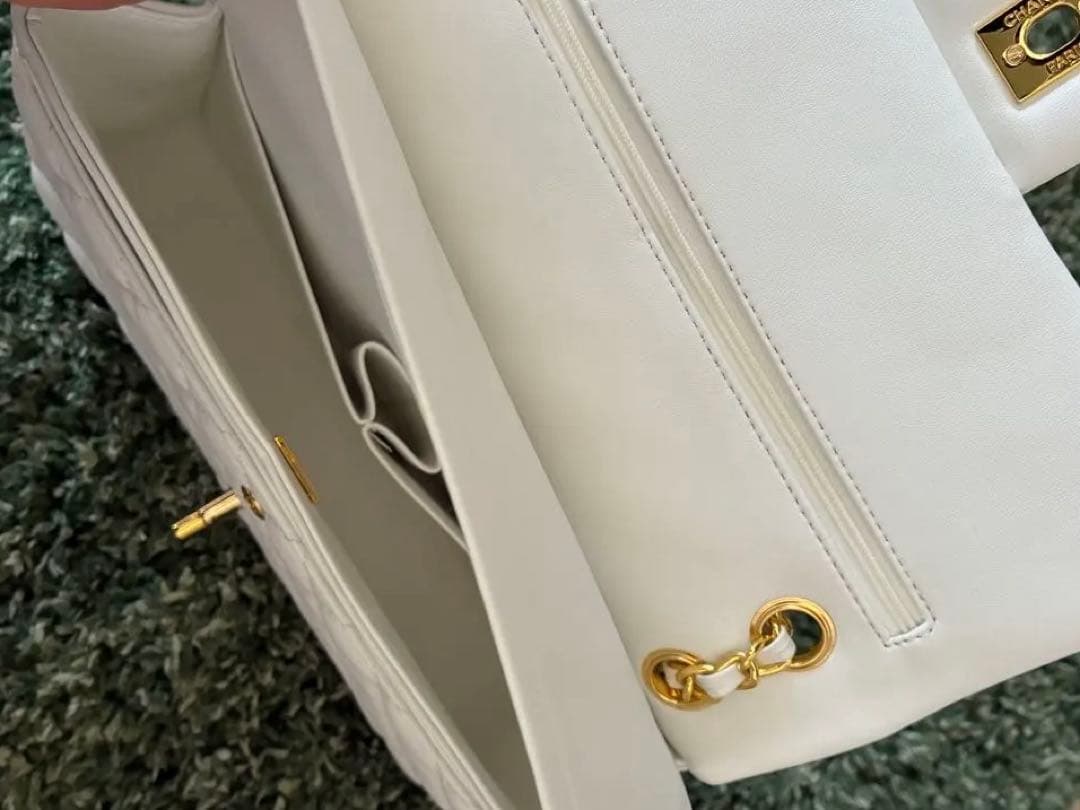 ホワイト キルティングバッグ ショルダーバッグ