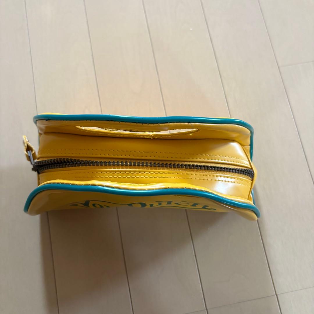 ボンダッチ Von Dutch ミニ クラッチバック 黄色 イエロー