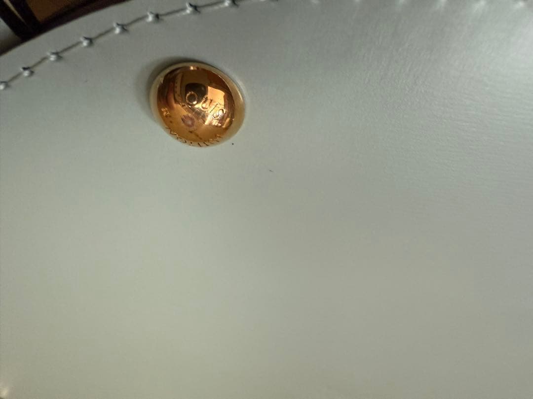 ルイ ヴィトン ラタン ライト Lantern