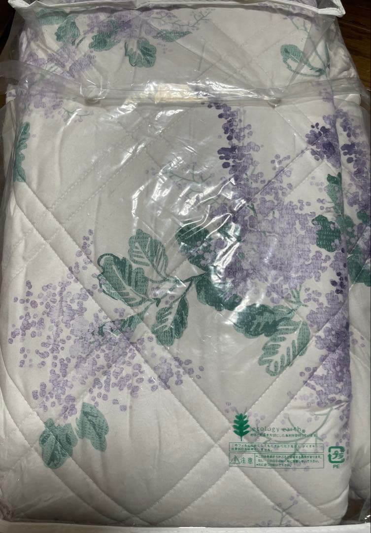 ＜ダブル＞ ローラアシュレイ ミラベルデザイン コットンキルトケット