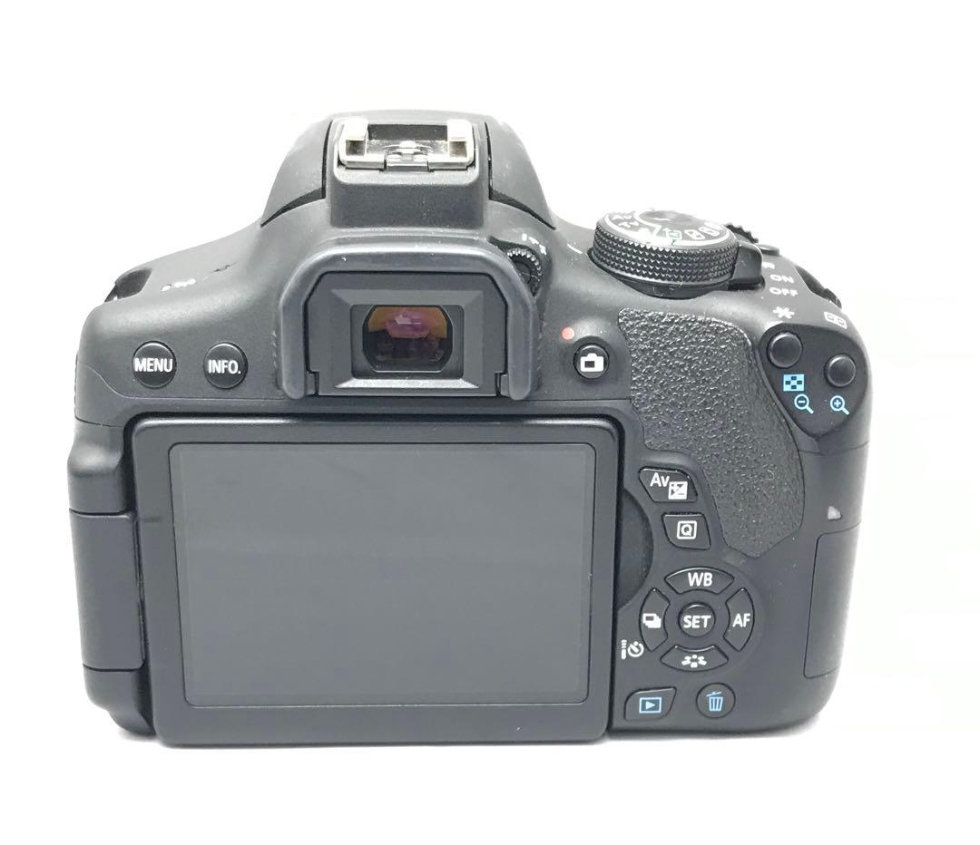 Canon EOS Kiss X8i ダブルズームレンズキット