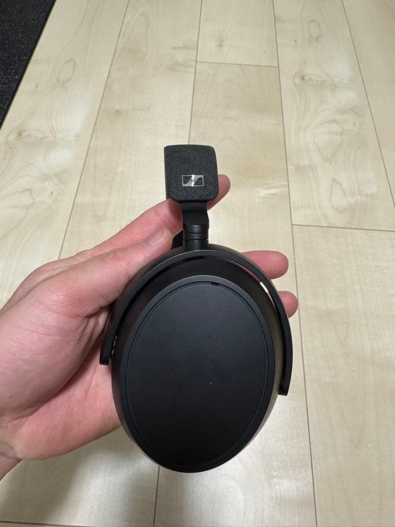 ゼンハイザー　Momentum 4 Wireless