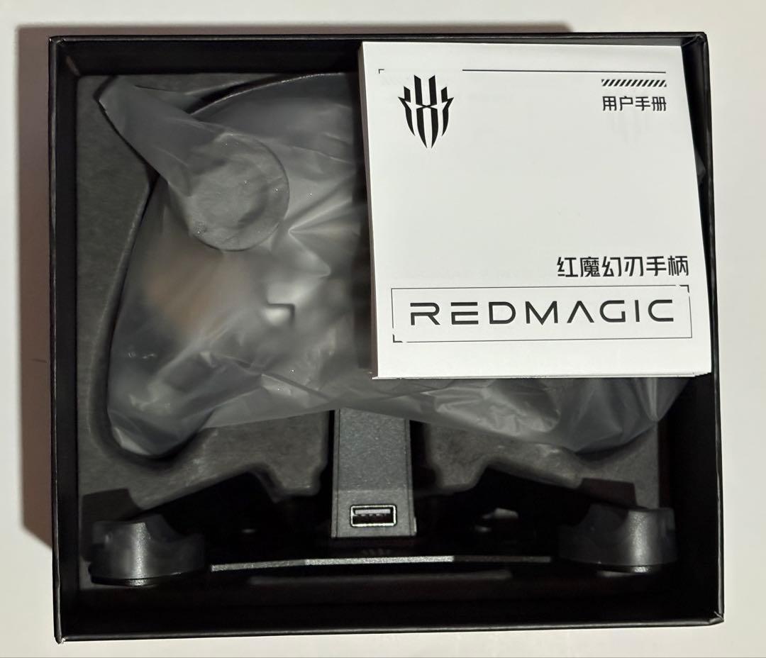 レッドマジックサイバーゲームパッド