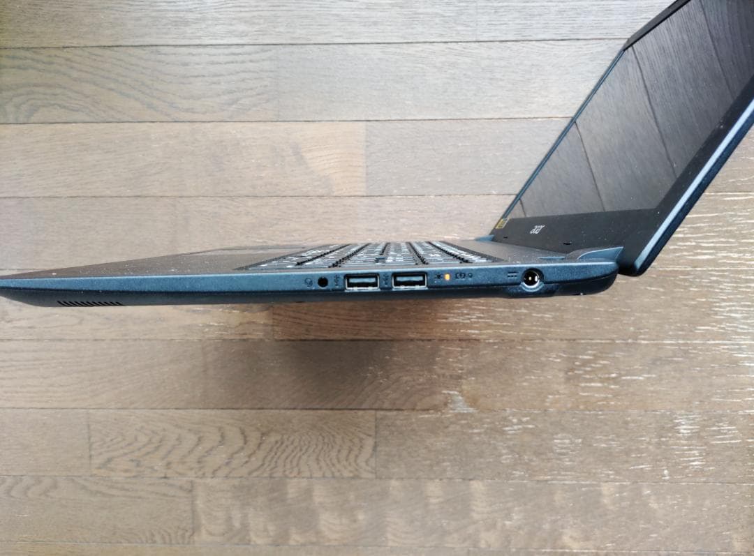 美品Acer　使用約630時間　オフィス2019 　Windows11 　SSD