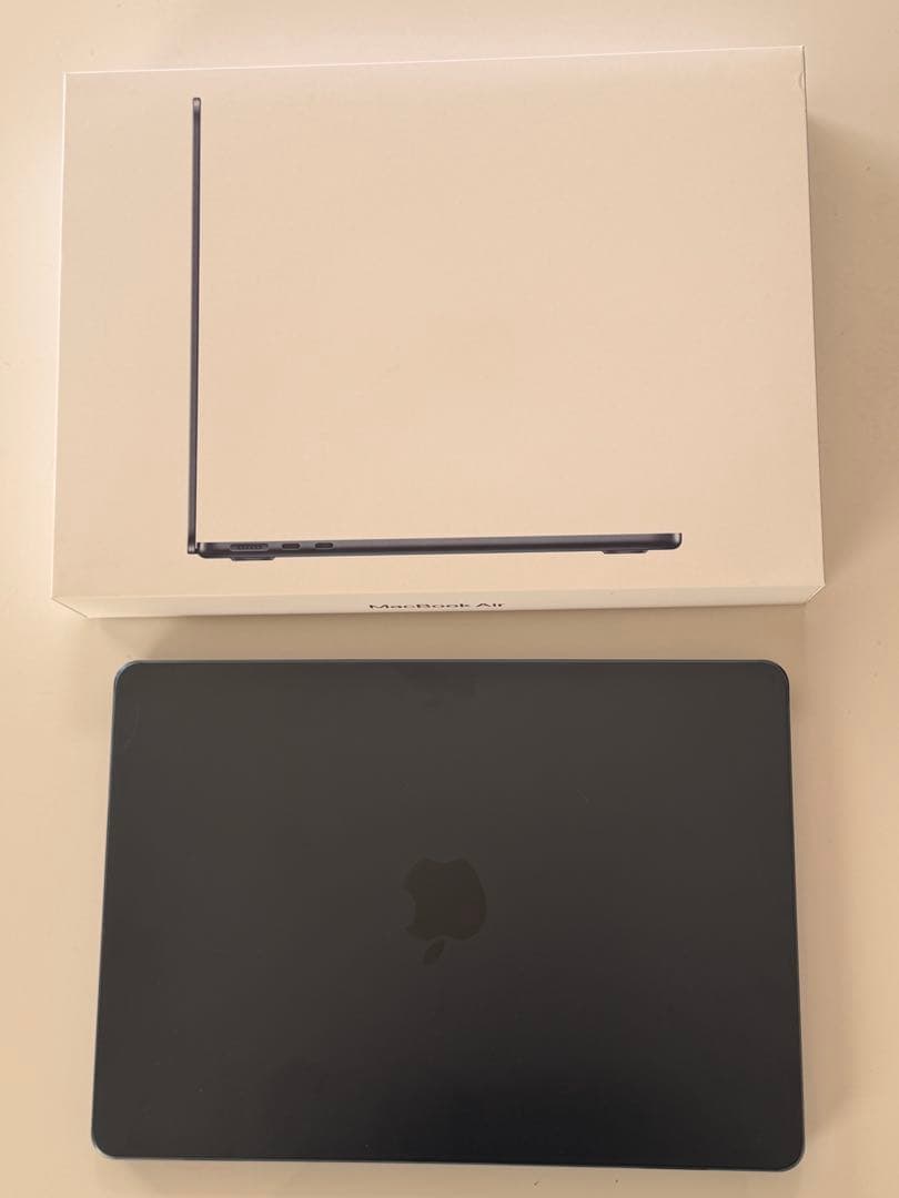 MacBook Air M3 2024 13インチ 256GB