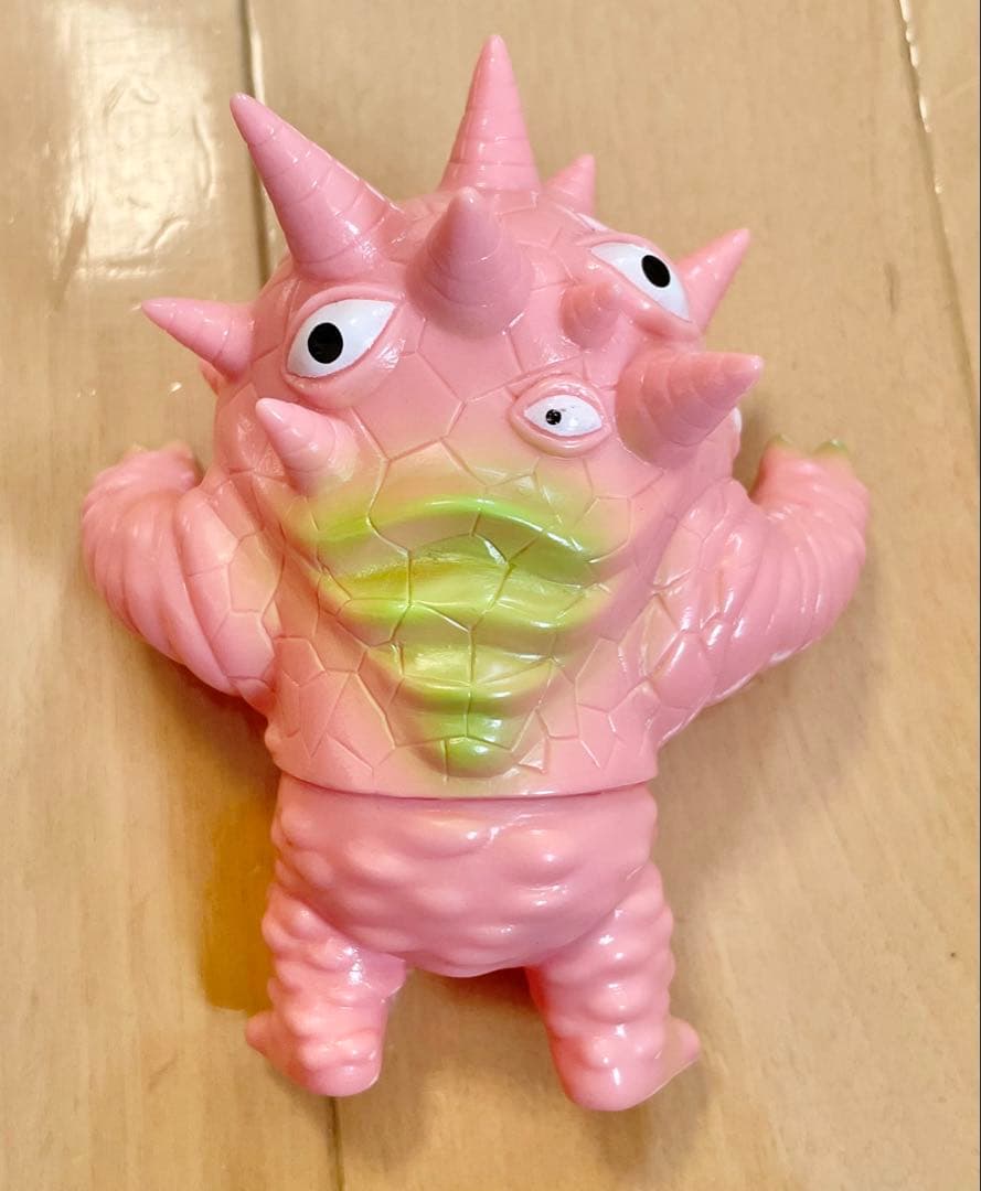 ソフビ ⚫️ミニアイゾン　MAXTOY