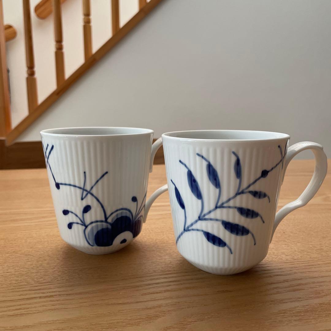 【新品未使用】ロイヤルコペンハーゲン　ブルーフルーテッド メガ マグカップ ペア