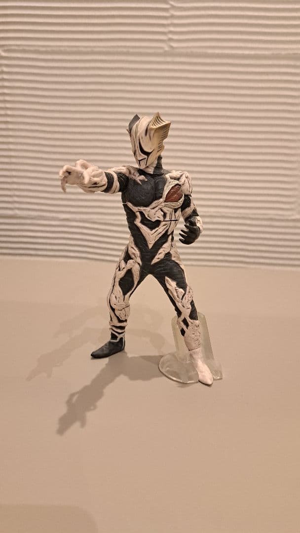 アルティメットルミナス　イーヴィルティガ/キリエロイド 2体セット