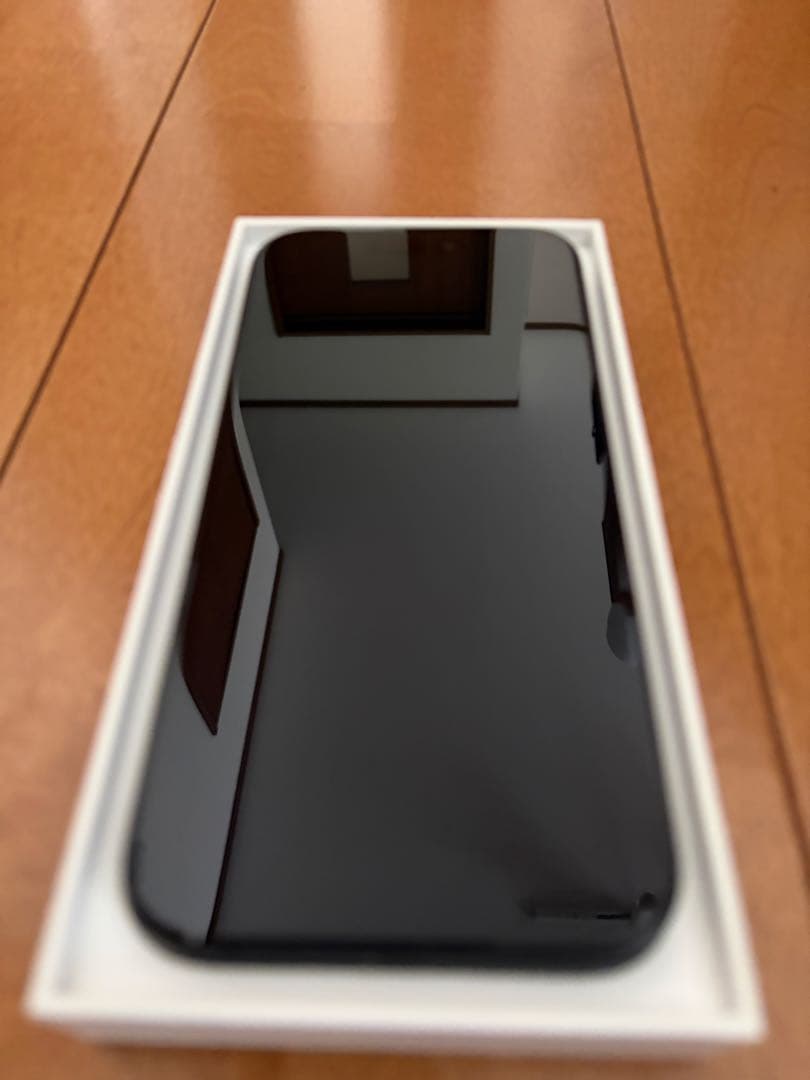 iPhone 15 Pro 128GB ブラックチタニウム SIMフリー 美品