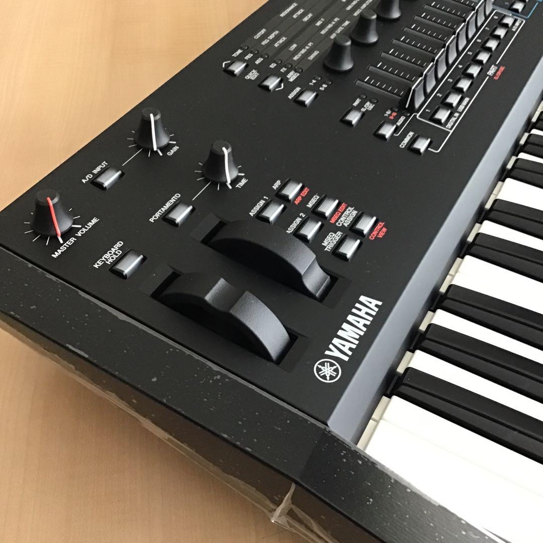 YAMAHA MODX M7 シンセサイザー