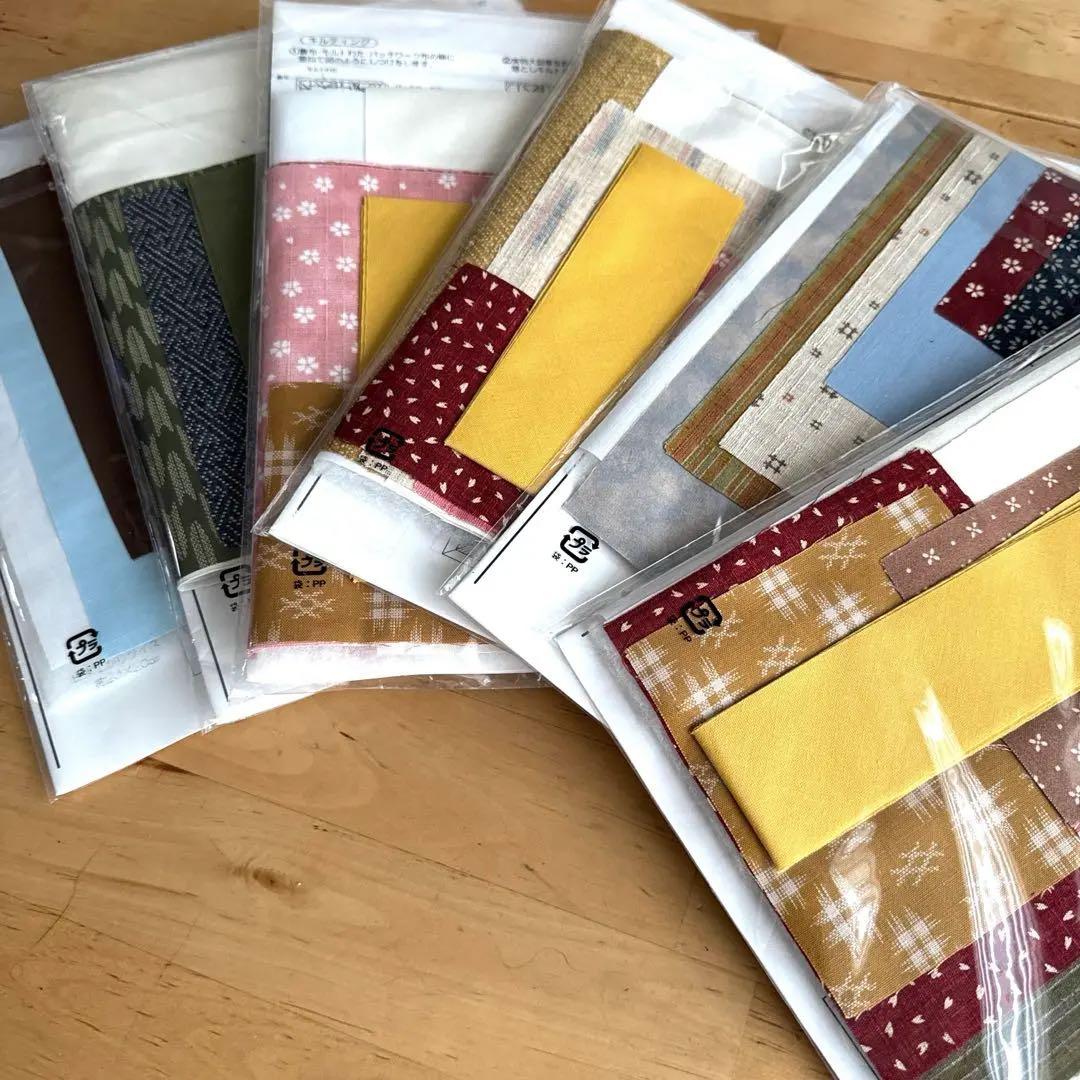 12ヶ月セット　和のパッチワーク季節のタペストリー　約60×80cm