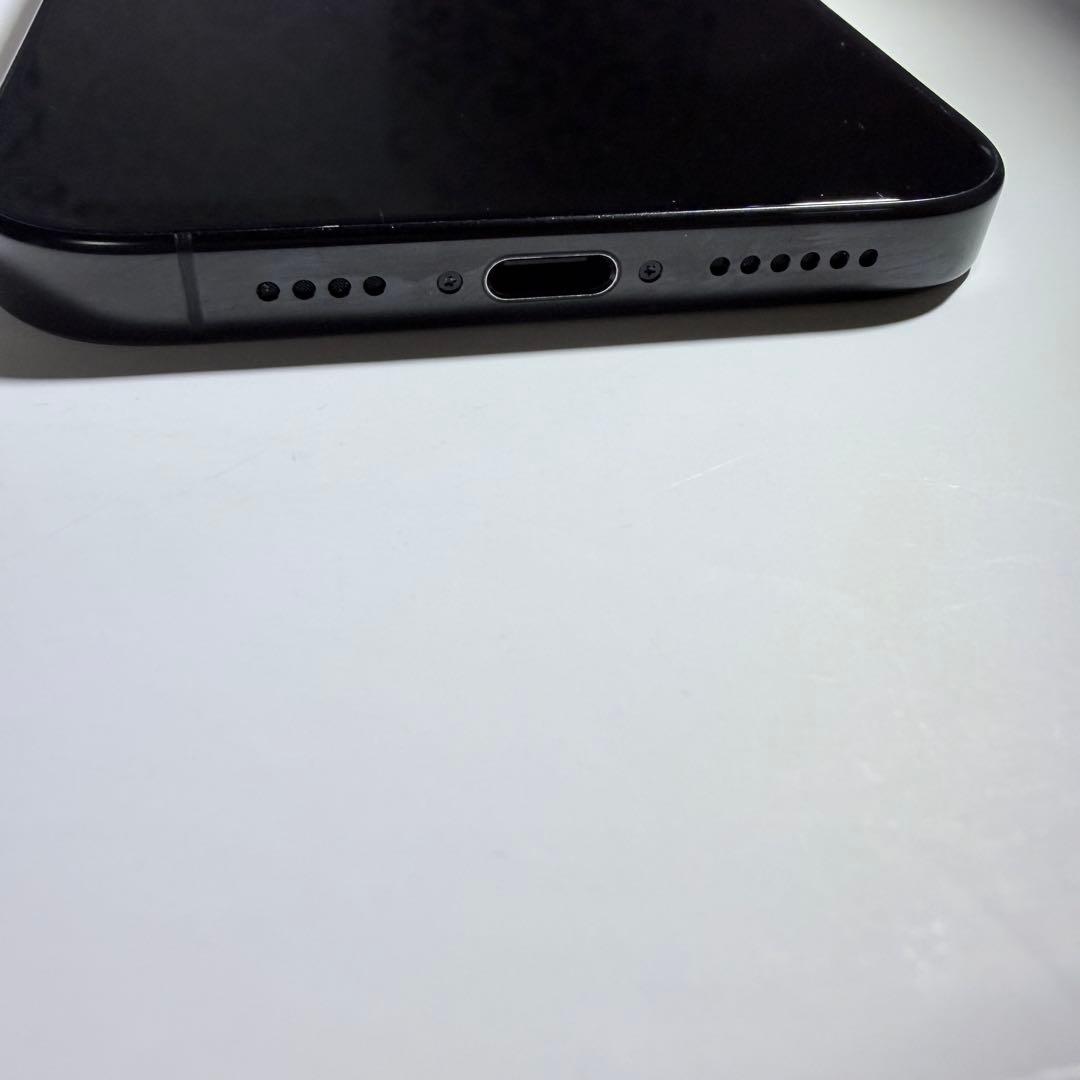 iPhone 16 Pro Max 256GBブラックチタニウム SIMフリー