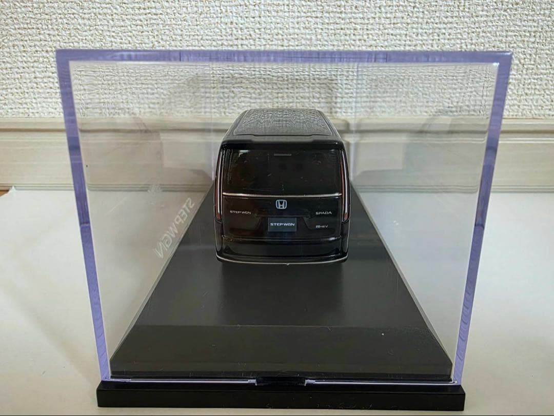 1/43 ホンダ ステップワゴン スパーダ　ミニカー