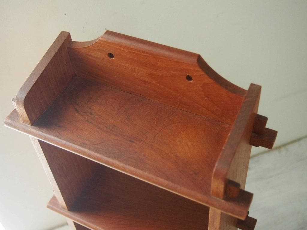 北欧ヴィンテージ チーク ウォールシェルフ ウェグナー チェア 花瓶 プレート