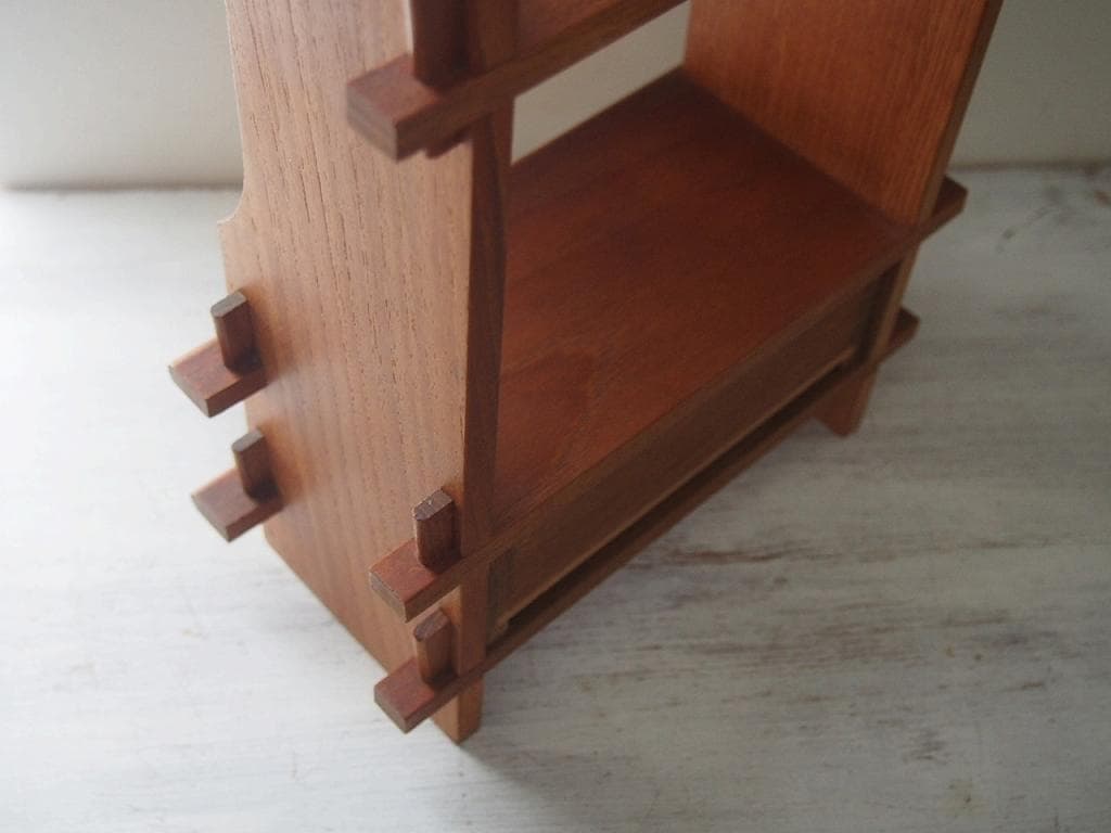 北欧ヴィンテージ チーク ウォールシェルフ ウェグナー チェア 花瓶 プレート