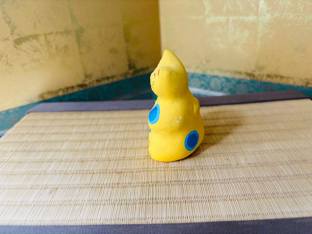 湯布院　輪葉葉招き猫　子猫