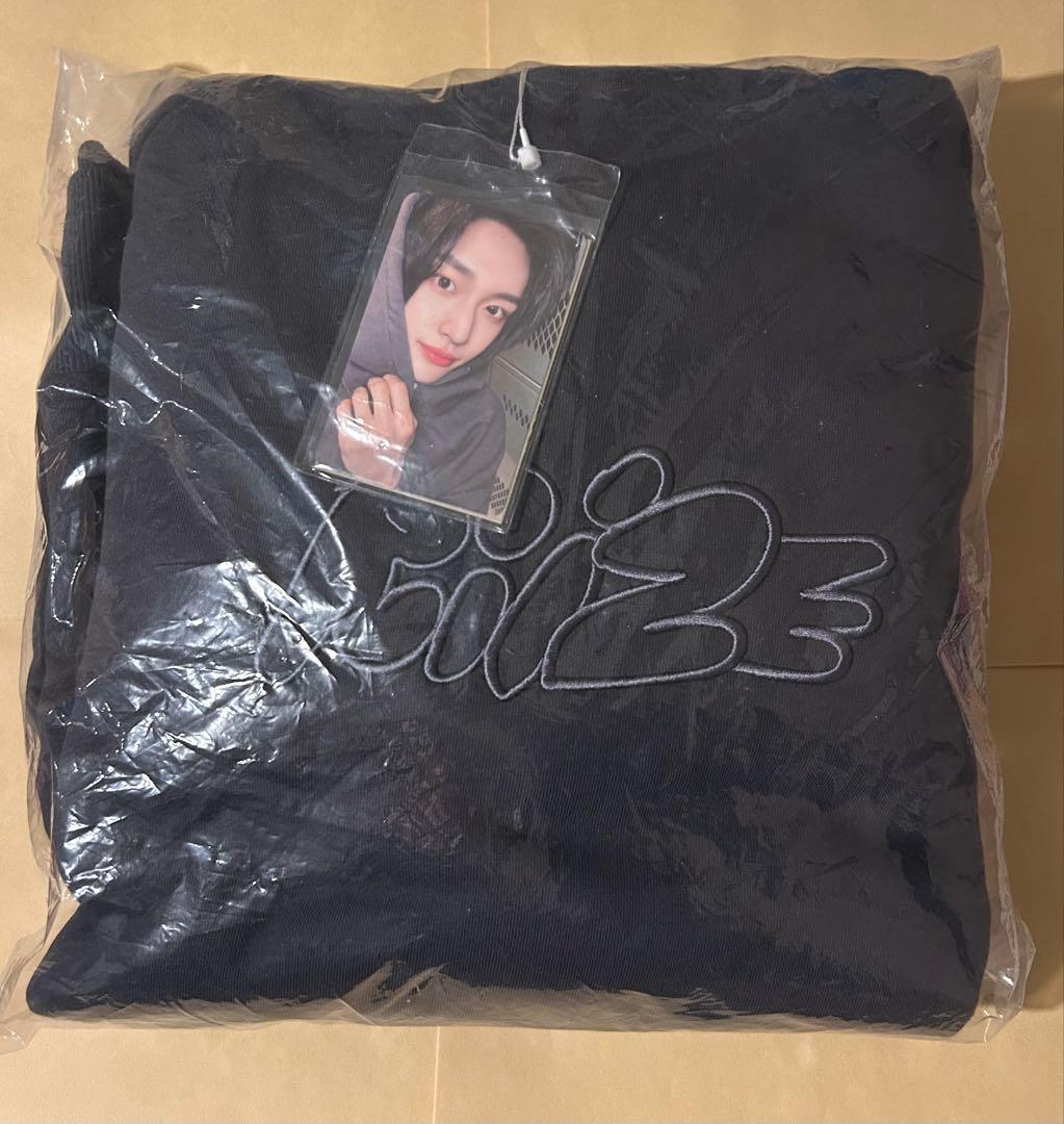 ウォンビン　フーディー パーカー　トレカ　RIIZE