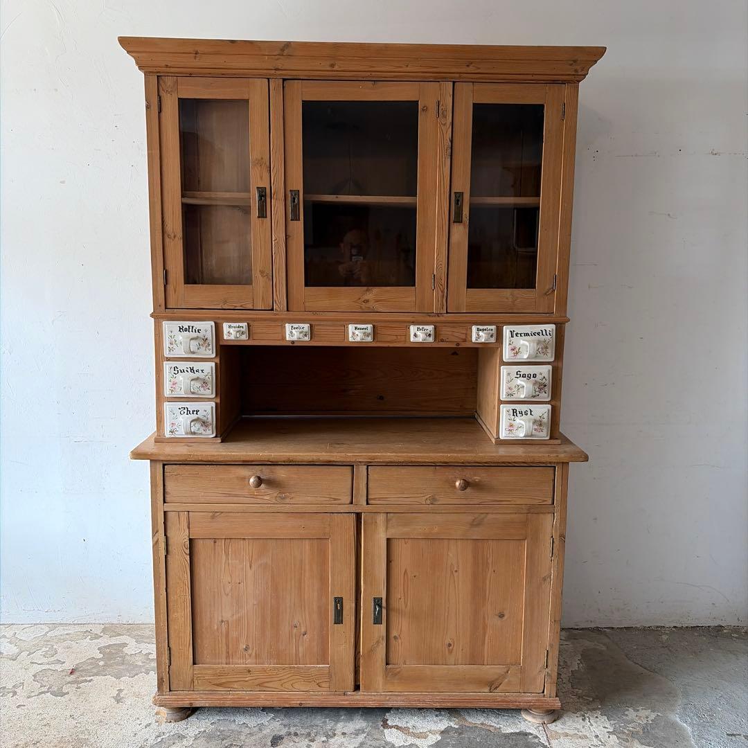 ビンテージ ガラス収納食器棚 キャビネット　ショーケース