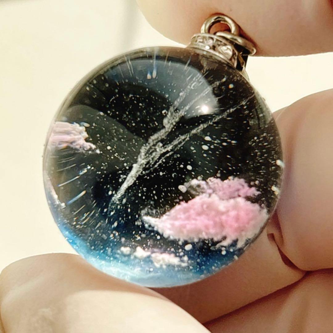 【現品限り】No.773 海　球体　ネックレス　レジン　雲 レジンアート