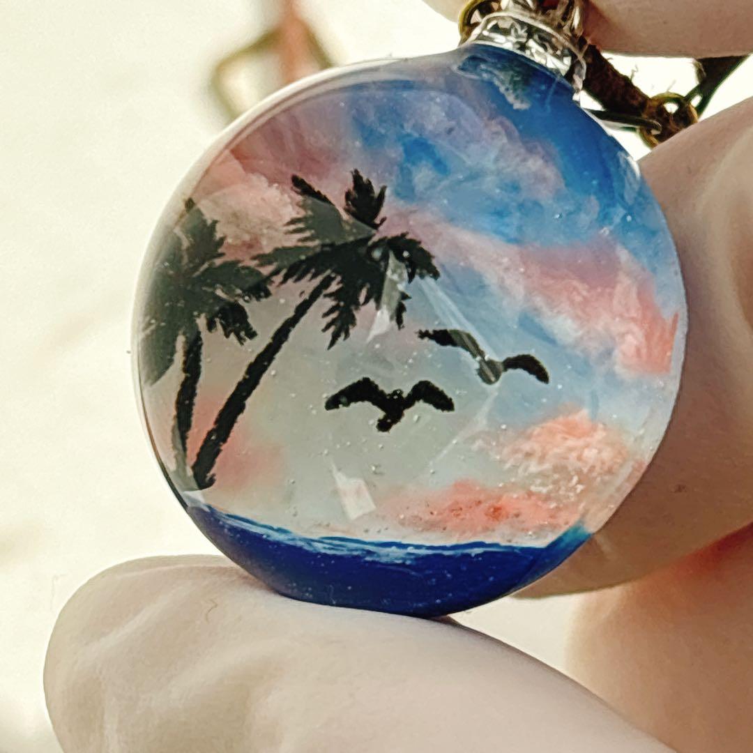 【現品限り】No.773 海　球体　ネックレス　レジン　雲 レジンアート