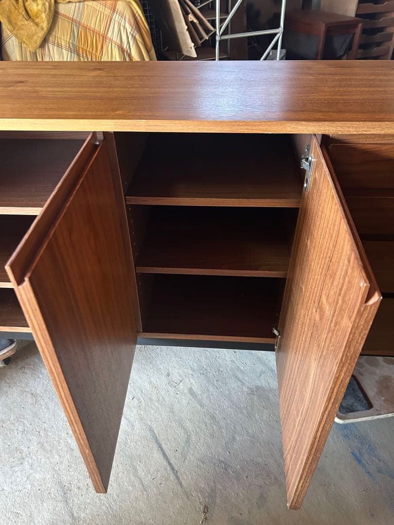 ウニコ ホクストン HOXTON キャビネット 収納棚　unico