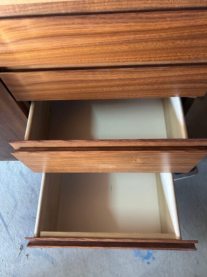 ウニコ ホクストン HOXTON キャビネット 収納棚　unico