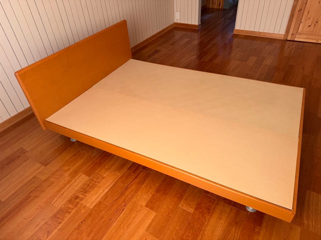 ナチュラル木製セミダブルベッドフレーム