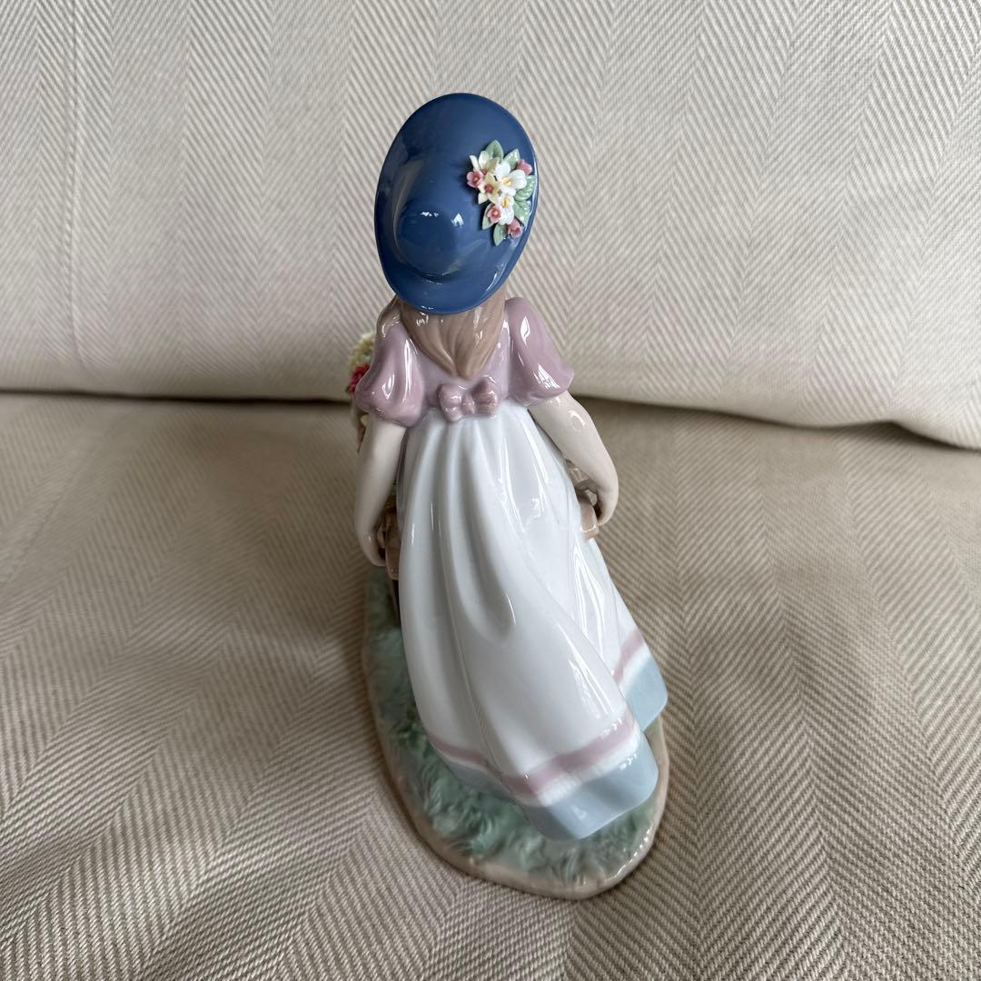 美品　Lladro リヤドロ 可愛いお花屋さん 6521 フィギュリン