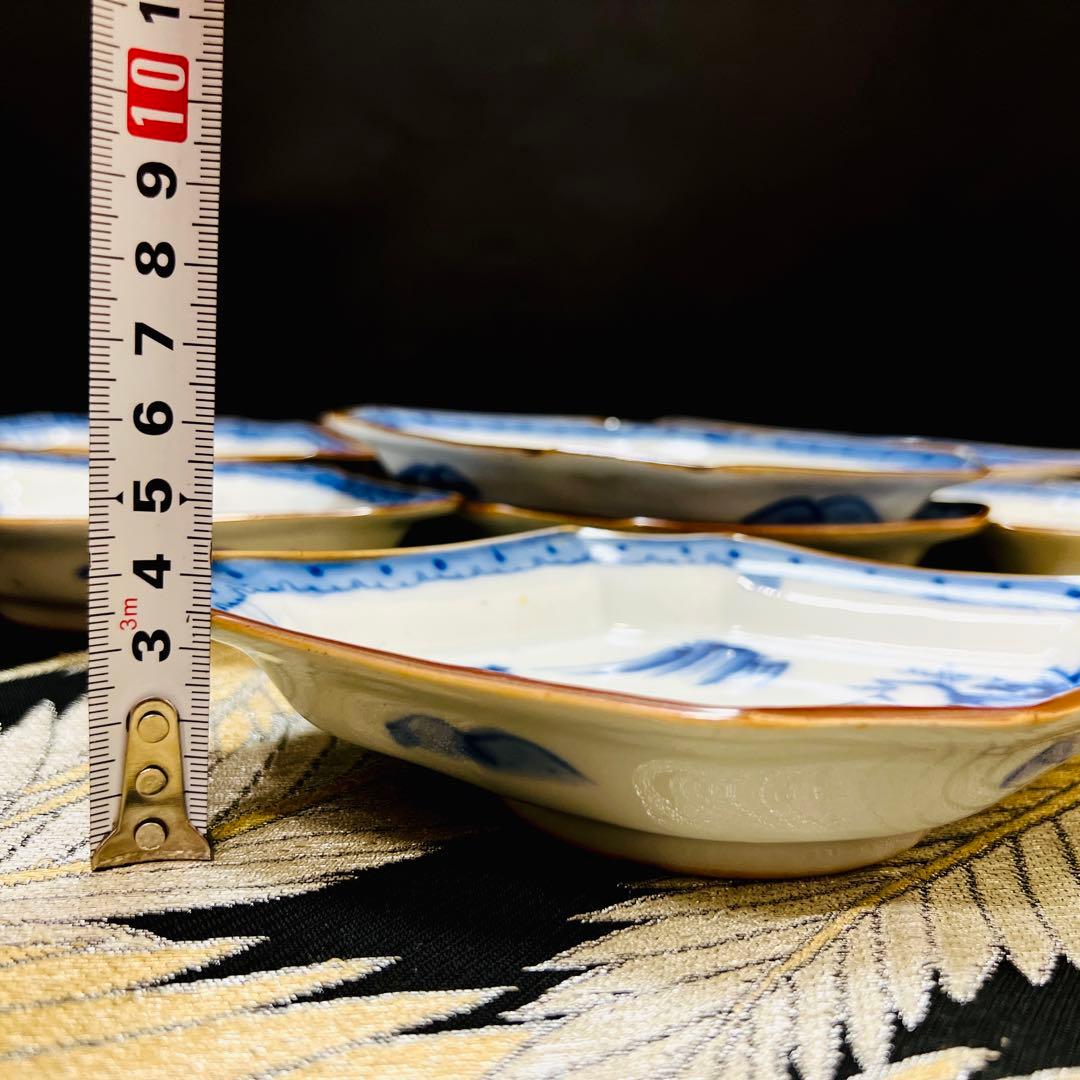 有田焼　染付山水絵　木瓜型　皿　8枚　アンティーク