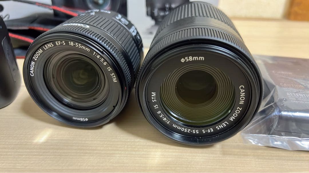 Canon kiss X10標準&望遠ダブルレンズセット