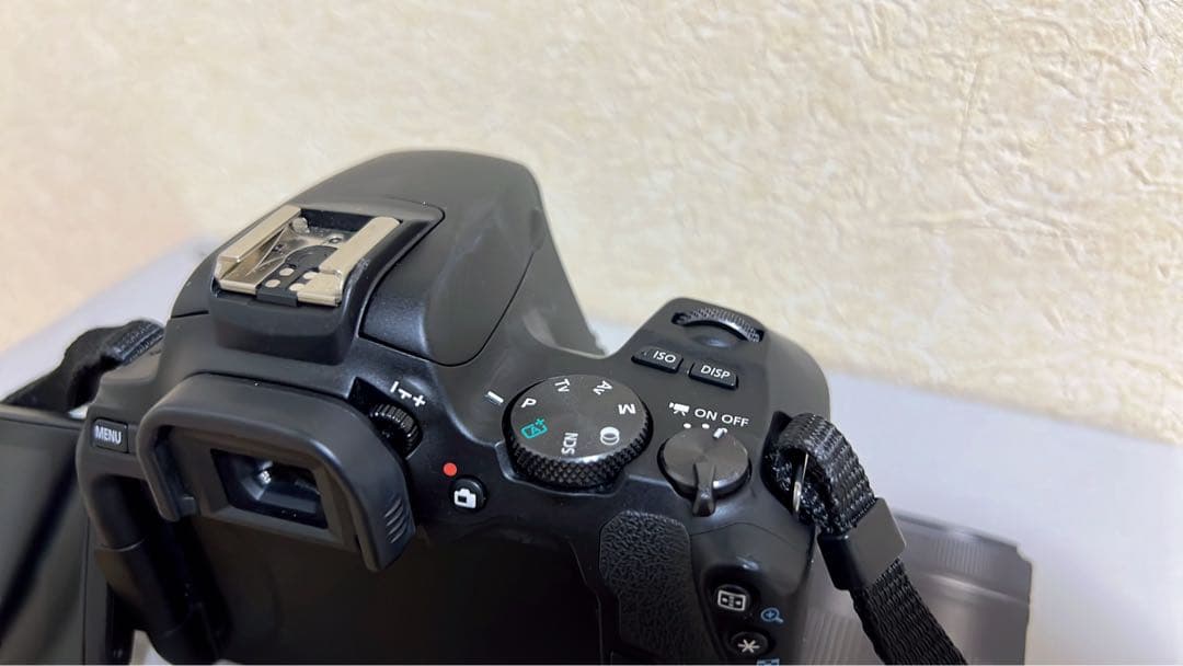 Canon kiss X10標準&望遠ダブルレンズセット