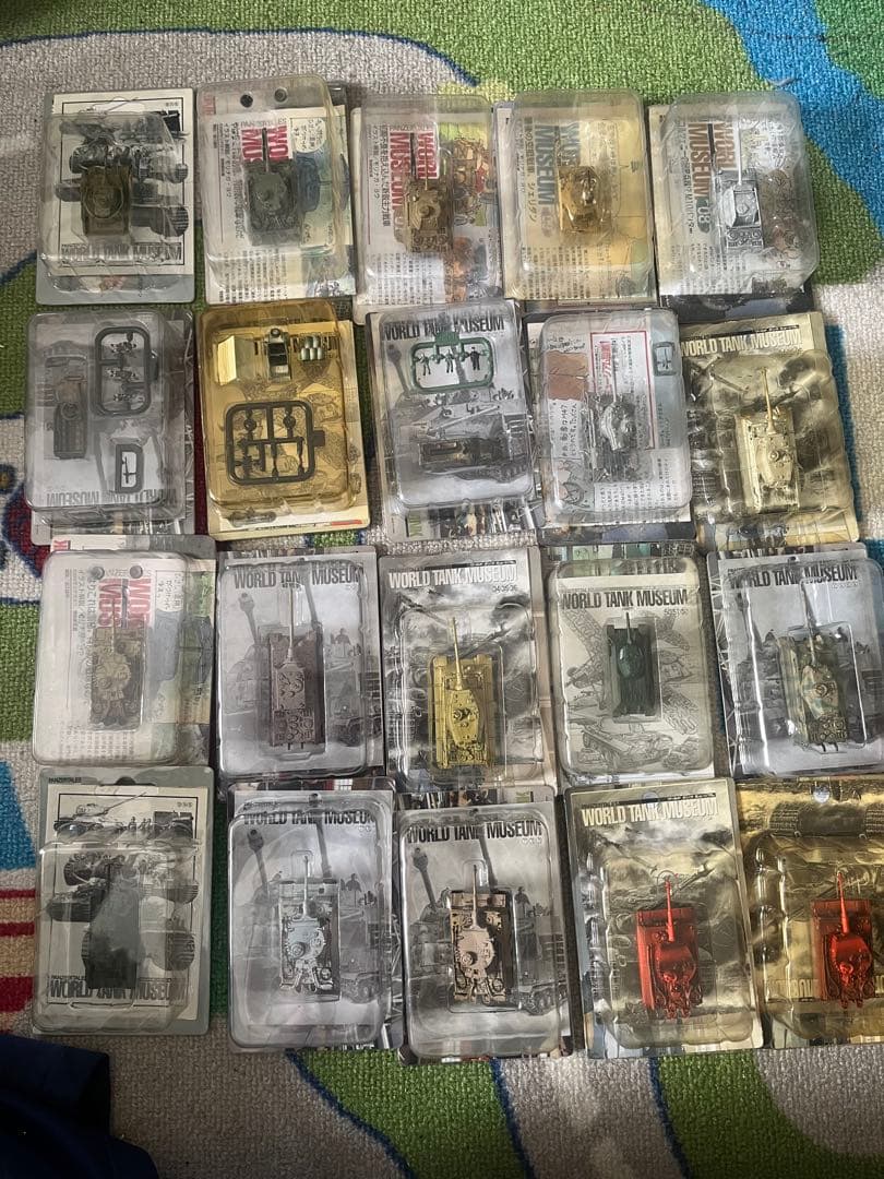 ワールドタンクミュージアム 100個セット 戦車 食玩 模型